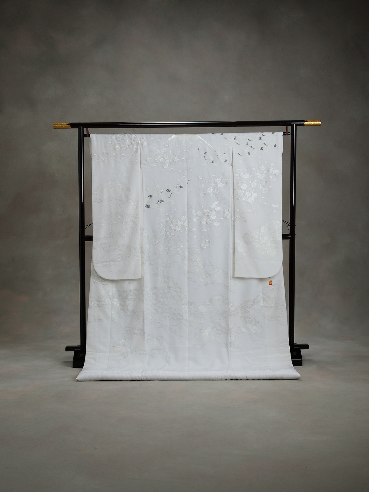静岡市・富士市・沼津市のドレス専門店フィーノの和装、お祓いの無垢WA-633（聖峰珀）の画像１