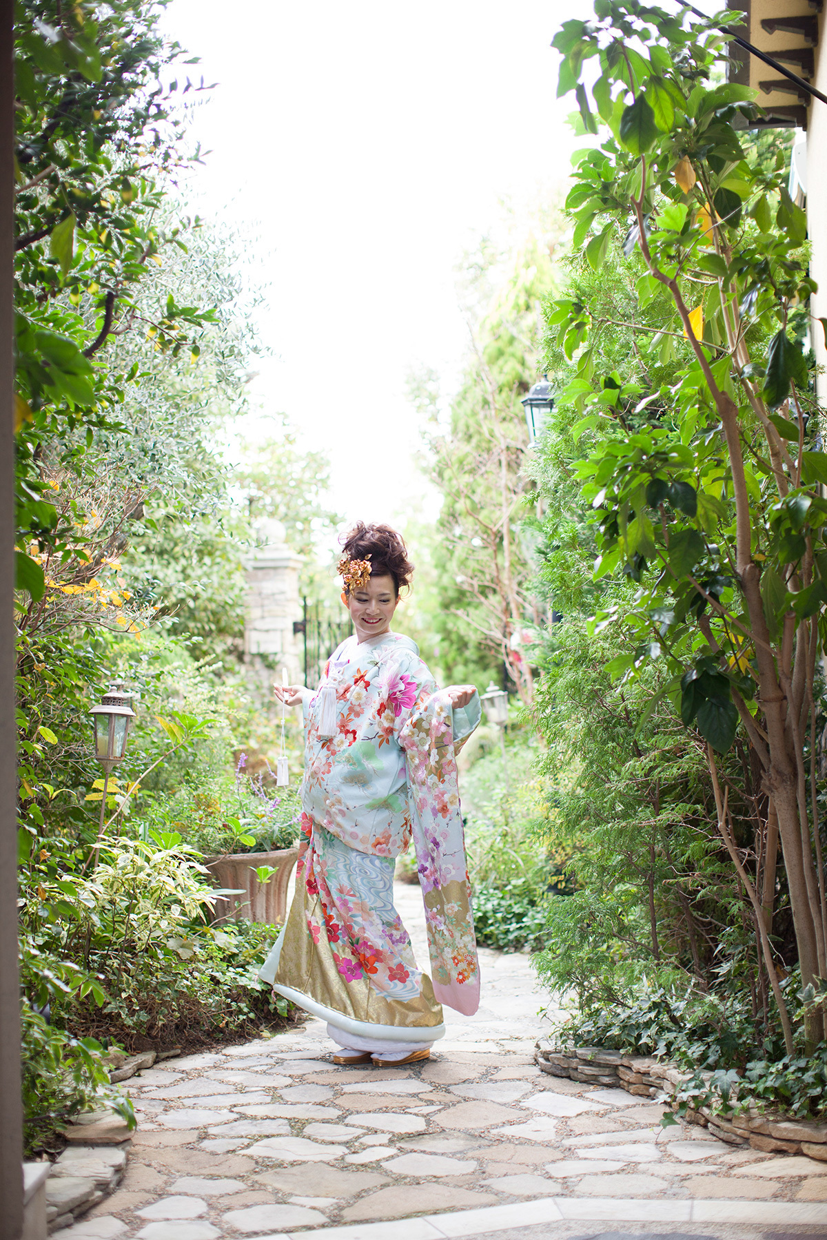 静岡市・富士市・沼津市のドレス専門店フィーノの和装、桂由美CA5607（つつじ桜）の画像１