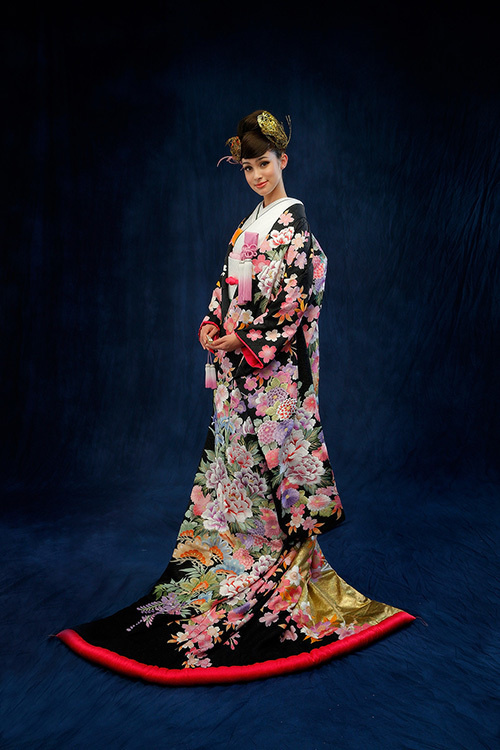 静岡市・富士市・沼津市のドレス専門店フィーノの和装、桂由美CA5709（天桜花集）の画像