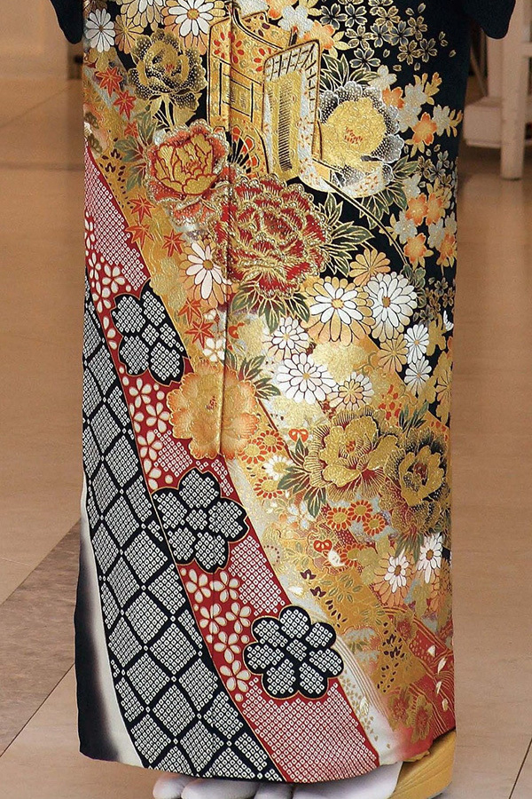 静岡市・富士市・沼津市のドレス専門店フィーノのお母様の留袖C-582